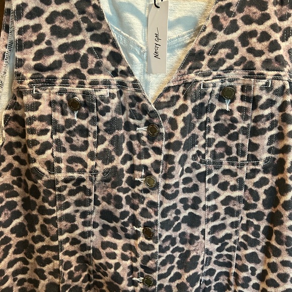 Nasty Gal Leopard Print Sleeveless Dress - Picture 2 of 5